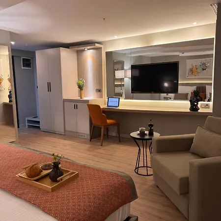 Park Dedeman Alsancak Otel *