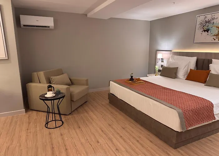 Hotel Park Dedeman Alsancak *