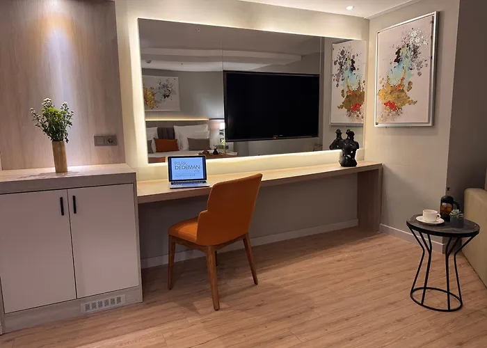 Hotel Park Dedeman Alsancak *